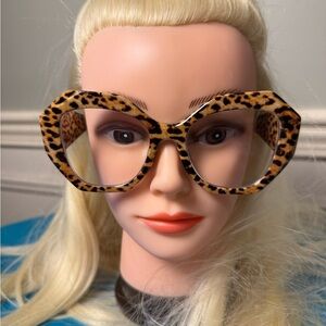 Leopard Print Oversized Glasses